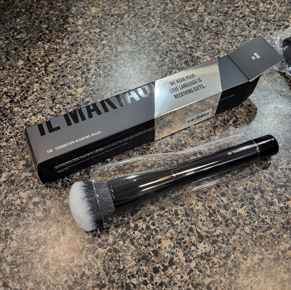 IL MAKIAGE Skincare Set - Brand New - Picture 4 of 12